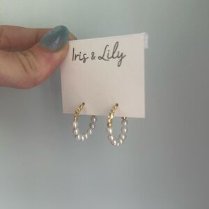 Pearl & Gold small hoops earrings
